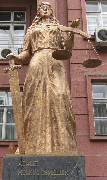 statue of justice